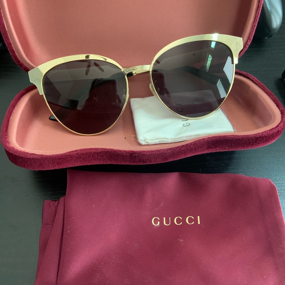 Gucci gold sunglasses